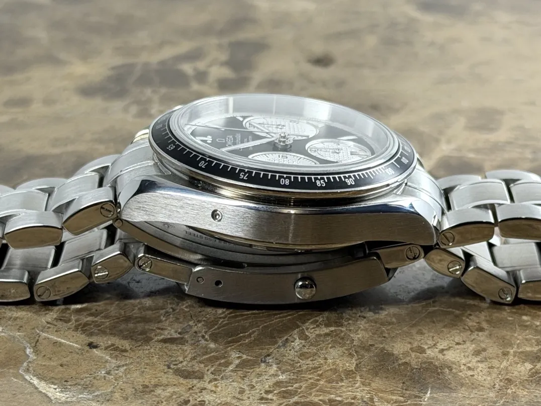 OMEGA Speedmaster RACING CHRONOGRAPH Reverse Panda Dial 40mm Automatic with Box Papers 326.30.40.50.01.002