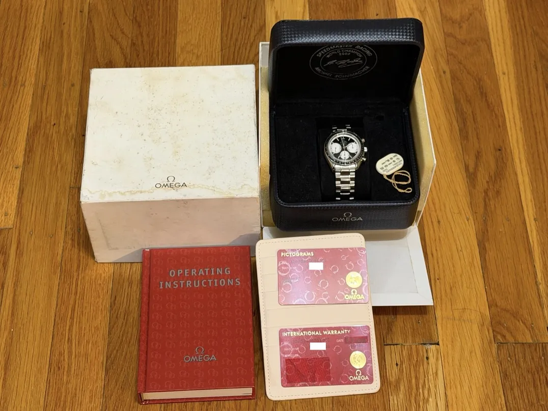 OMEGA Speedmaster RACING CHRONOGRAPH Reverse Panda Dial 40mm Automatic with Box Papers 326.30.40.50.01.002