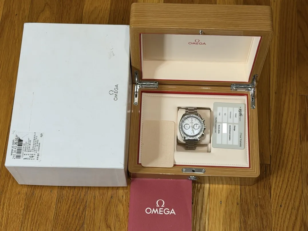 OMEGA Speedmaster RACING CHRONOGRAPH White / Black 44.25mm Automatic Box Booklet 329.30.44.51.04.001