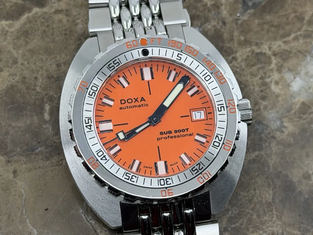 DOXA Sub 300T Professional 42.5mm Orange Dial Dive Watch Rotating Bezel on Bracelet Box / Papers / Card 840.10.351.10
