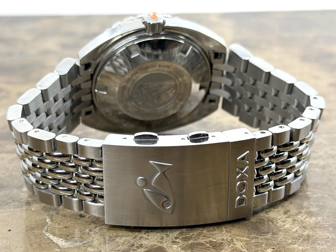 DOXA Sub 300T Professional 42.5mm Orange Dial Dive Watch Rotating Bezel on Bracelet Box / Papers / Card 840.10.351.10